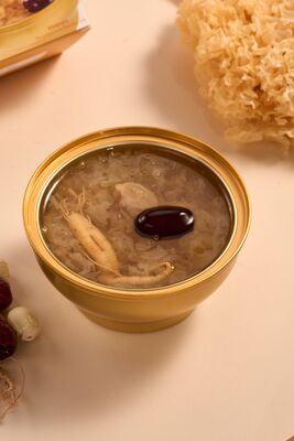 購入 減糖したジンセン 雪の真菌 栄養のあるコラーゲン 泡水 軽量 栄養のある中国製デザート 健康に配慮した人にとって理想的です オンライン製造